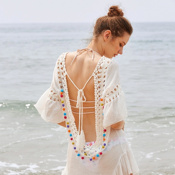 Other - 👙HP 6-28-18💞CROCHET INSERT POM POM COVER UP OSFM
